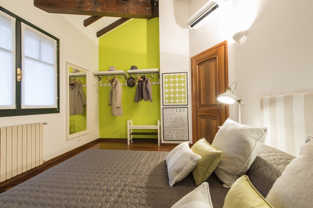 Suite Home Milano Fiera Milão Exterior foto